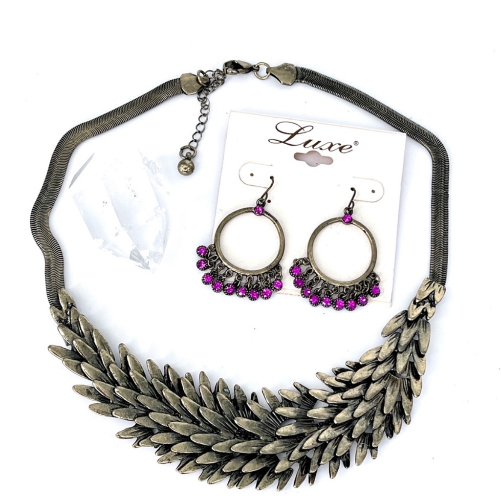 Metal Tone Feather Statement Necklace & Nwt Luxe Pink Rhinestone Earrings